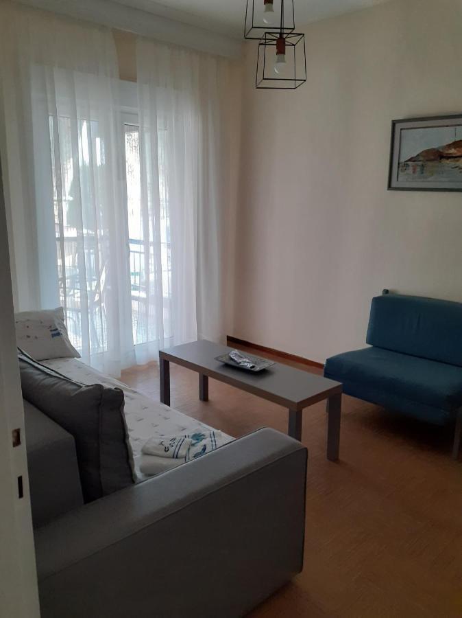 Aegean Seabreeze Apartment Nea Iraklitsa Екстериор снимка